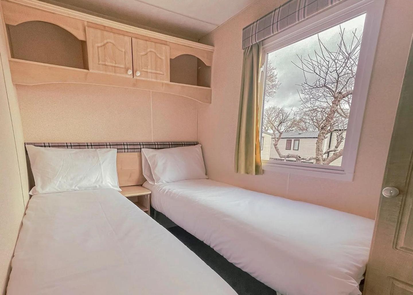 Orchards Holiday Park Newbridge  Quarto foto
