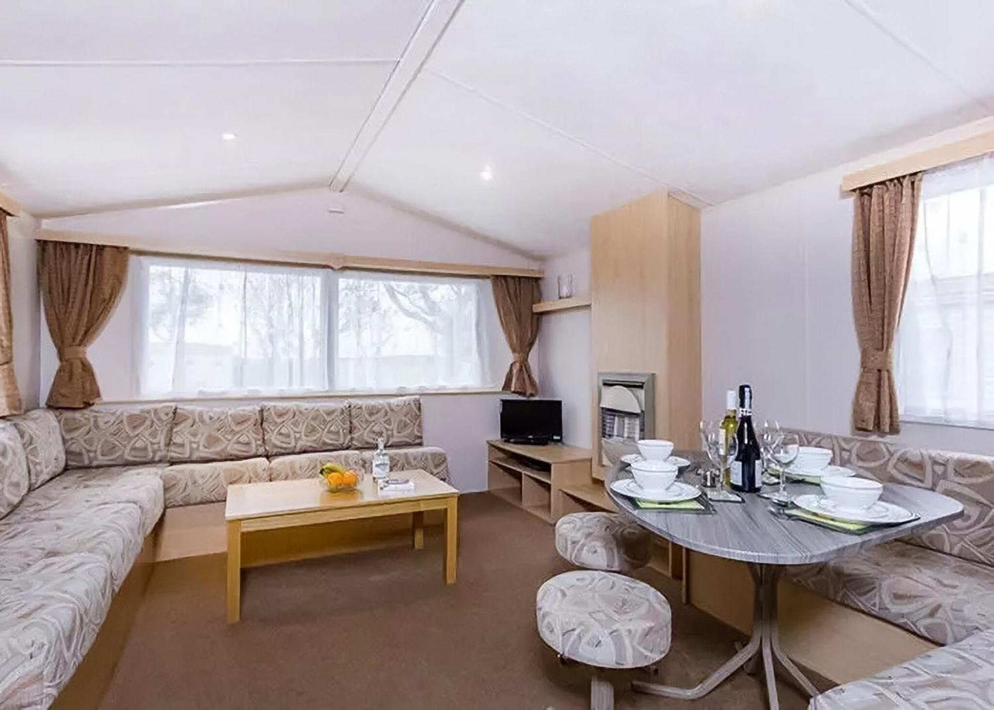 Orchards Holiday Park Newbridge  Quarto foto