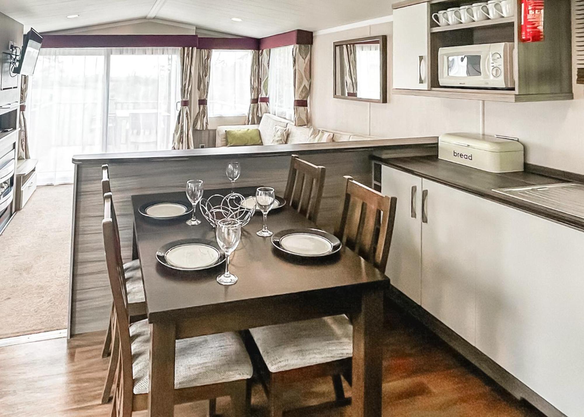 Orchards Holiday Park Newbridge  Quarto foto