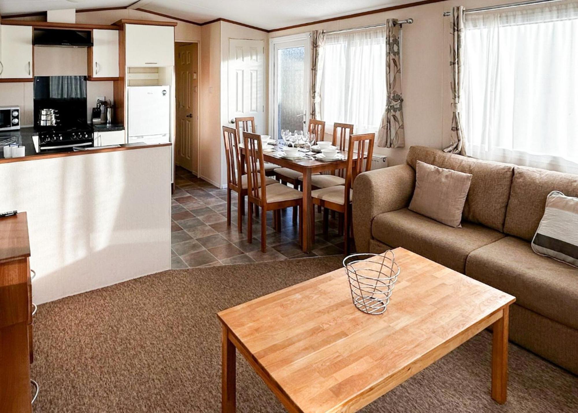 Orchards Holiday Park Newbridge  Exterior foto